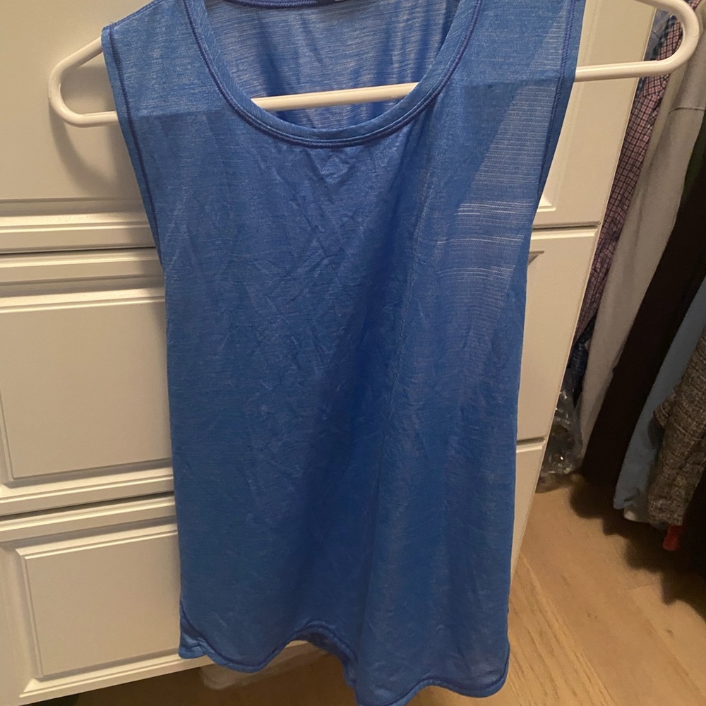lululemon blue muscle tank with cinched back